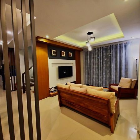 Overlooking Staycation At Sandari Batulao Tagaytay City Eksteriør bilde