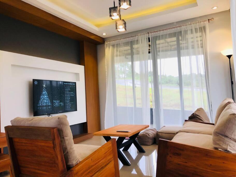 Overlooking Staycation At Sandari Batulao Tagaytay City Eksteriør bilde