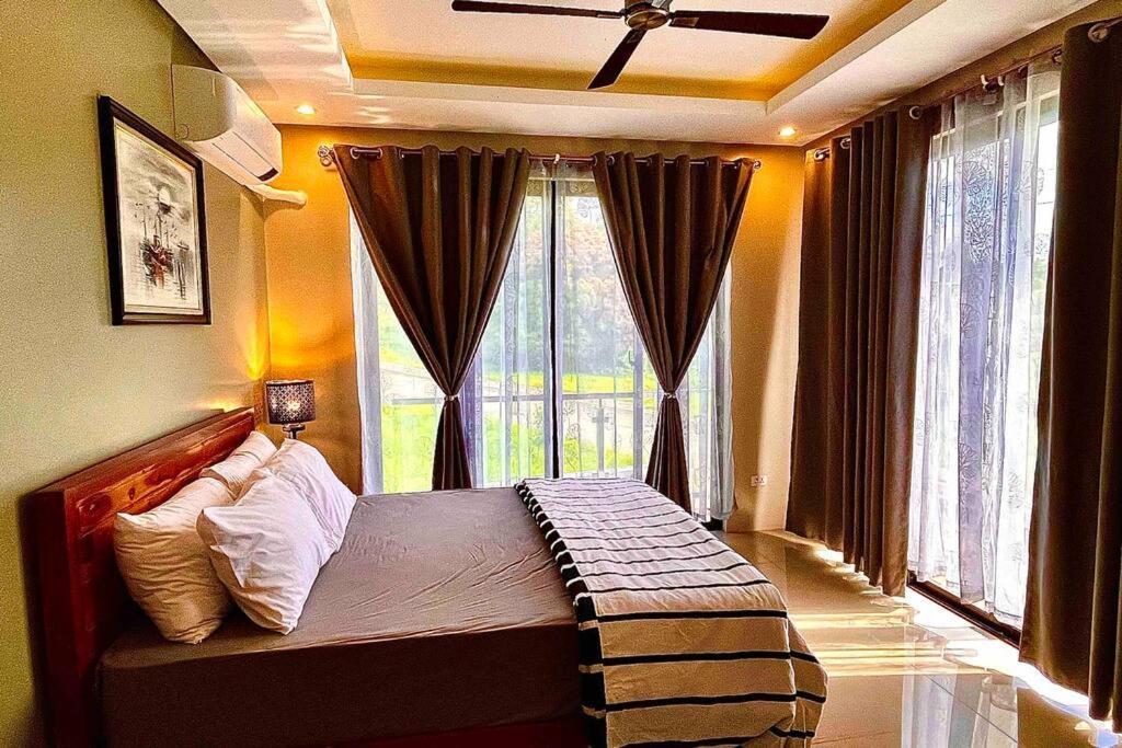 Overlooking Staycation At Sandari Batulao Tagaytay City Eksteriør bilde