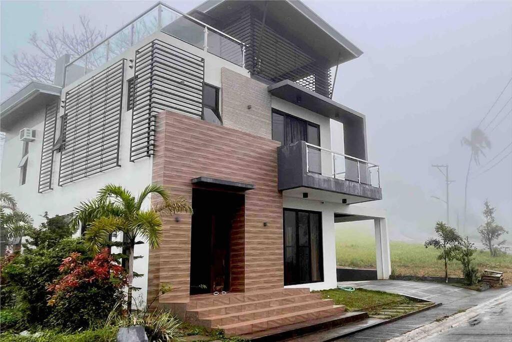 Overlooking Staycation At Sandari Batulao Tagaytay City Eksteriør bilde
