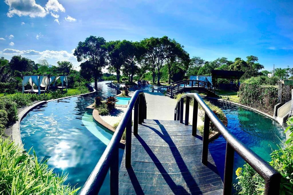Overlooking Staycation At Sandari Batulao Tagaytay City Eksteriør bilde