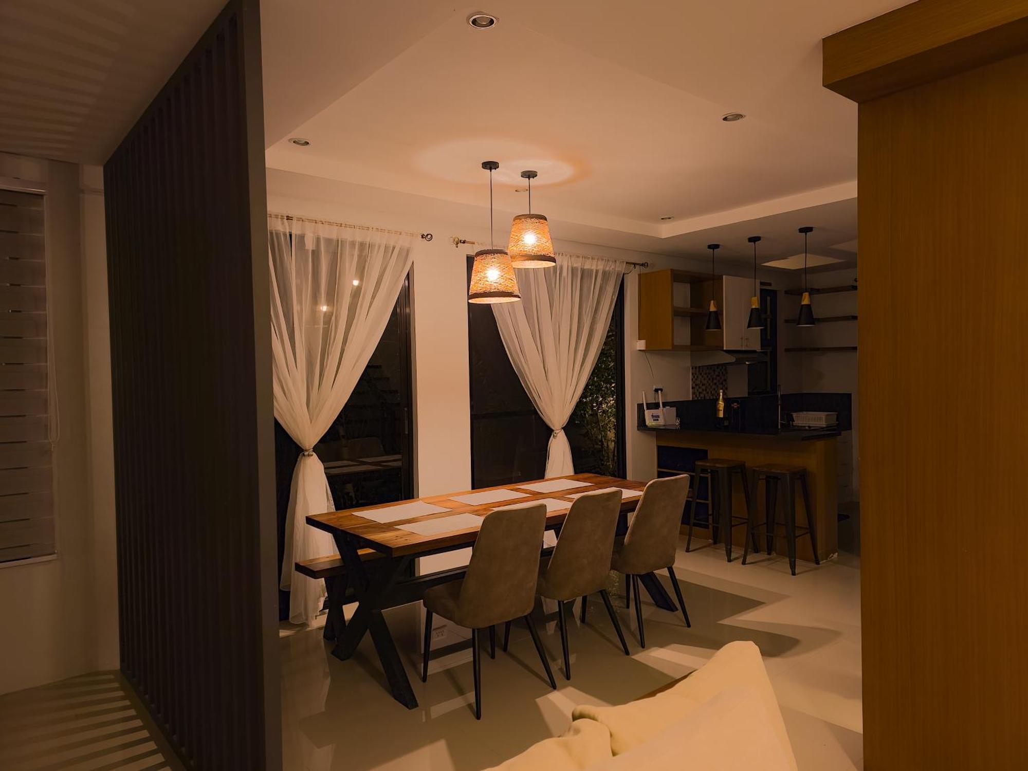 Overlooking Staycation At Sandari Batulao Tagaytay City Eksteriør bilde